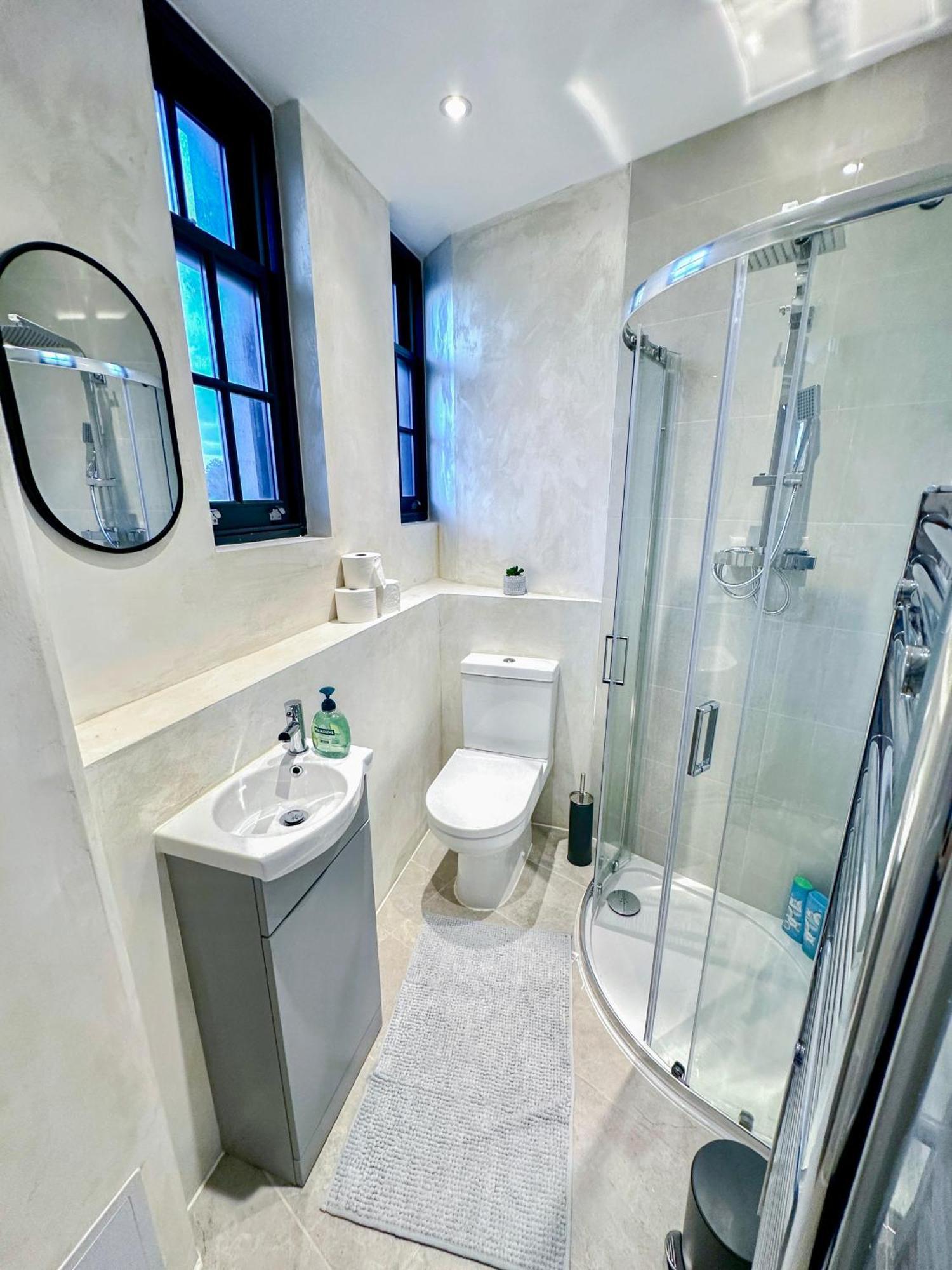 1-Bedroom Apartments In Shoreditch, Old Street, Hoxton Londra Dış mekan fotoğraf